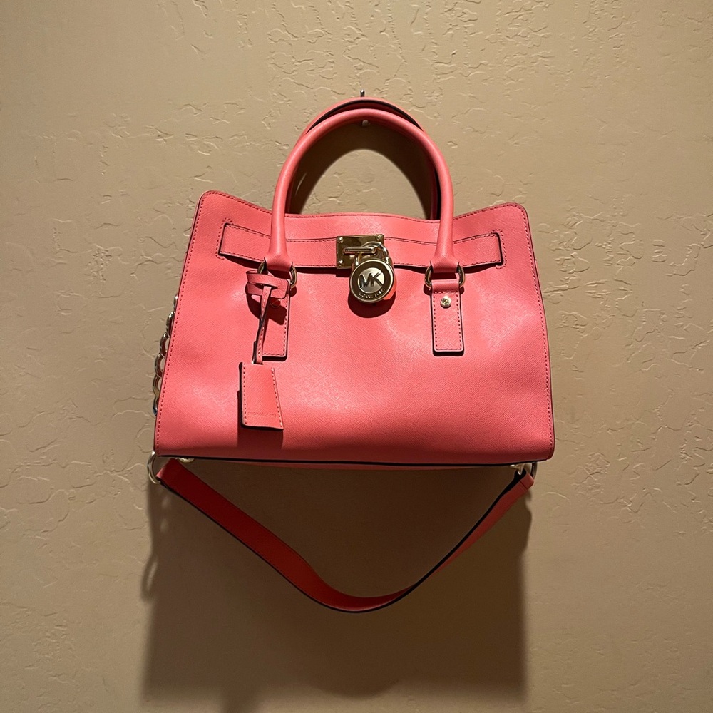 Michael Kors Hamilton bright Peach leather with Gold Hardware